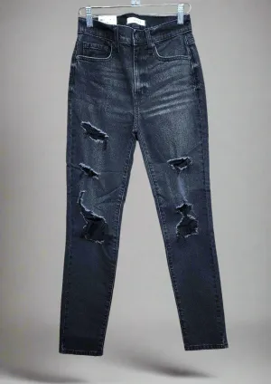 Eunina Tobi mom jeans