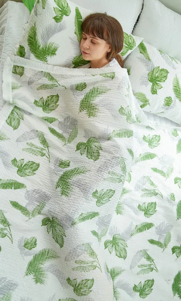 ICINOO Cool Summer Blanket Green Blue Color Lightweight Home Decor Single Size House Bedding Comfortable Bed Covers